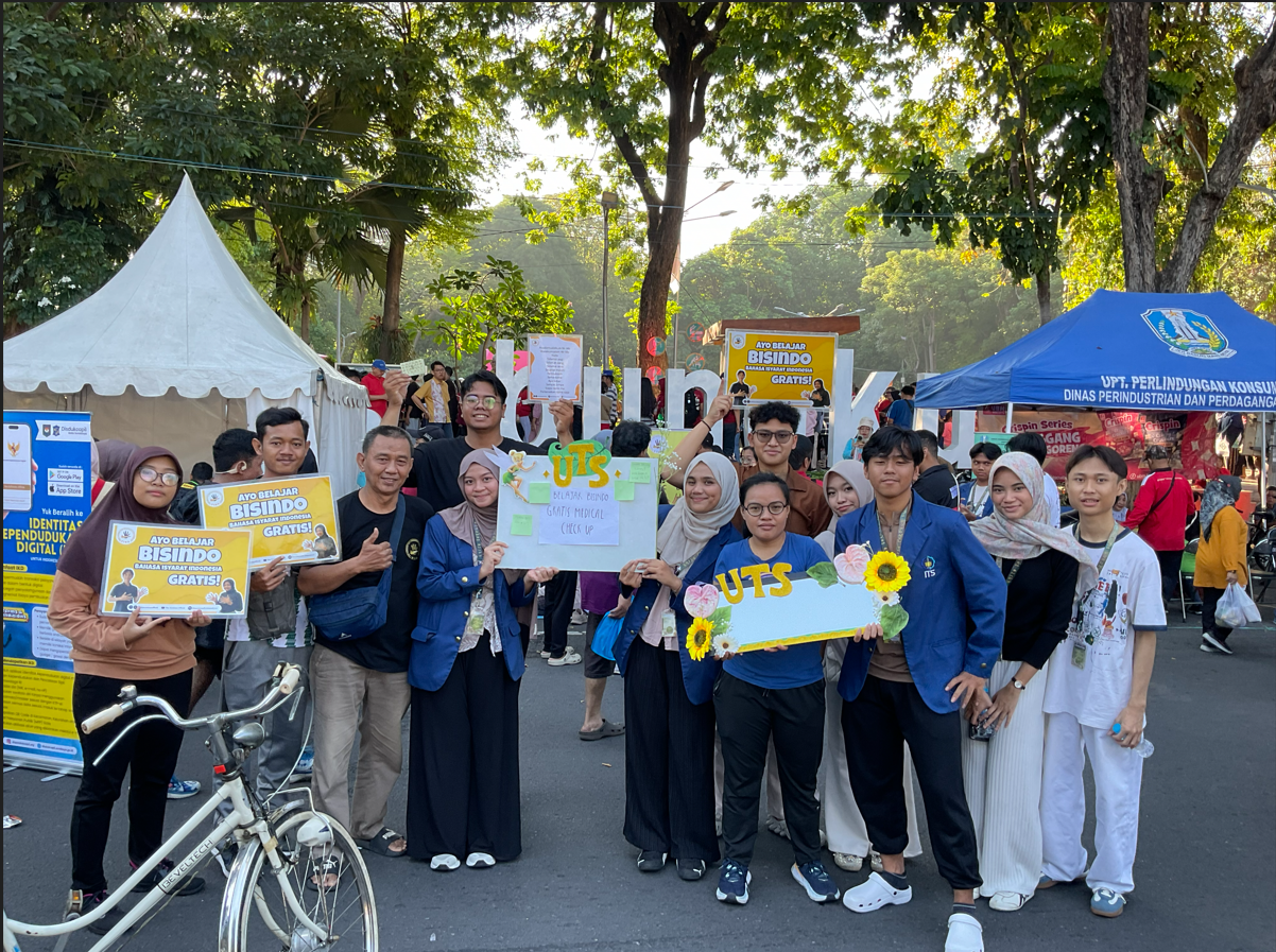 Kolaborasi Inovatif di CFD Taman Bungkul, Belajar Bisindo Dulu, Baru Medical Check-Up Gratis!